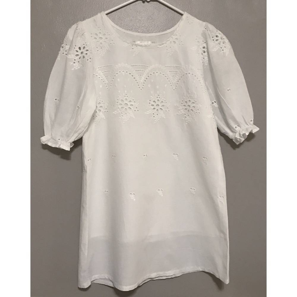 Snidel White Shift Dress with Slight Puff Sleeves